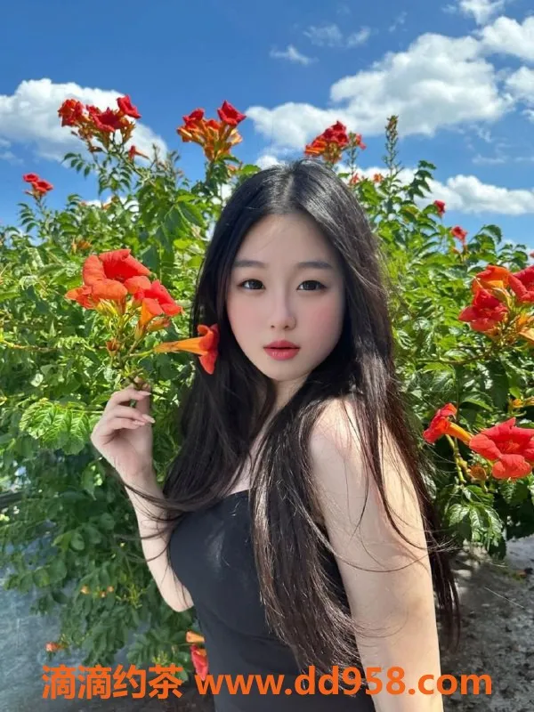 无锡楼凤-无锡可可：173cm D杯美丽身姿，1100元体验