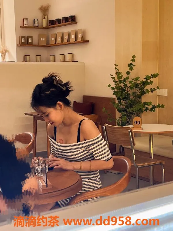 惠州楼凤-惠城区欣儿，650p 1200pp，给你无与伦比的体验！