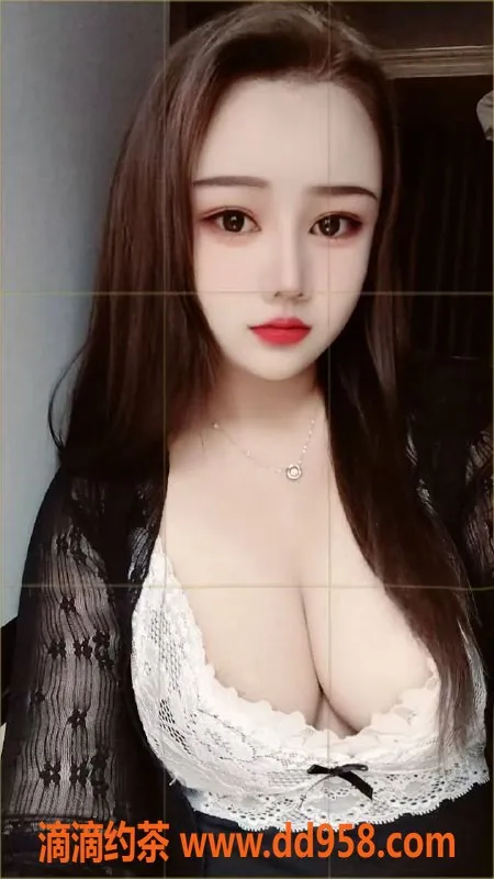 常州楼凤-武进大白兔，165cm嫩妹，600元陪浴服务