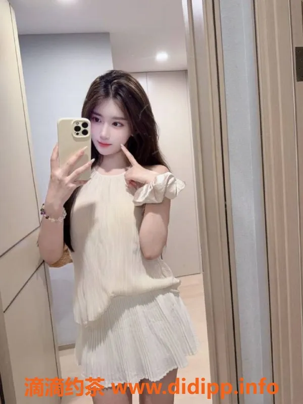 南通楼凤-崇川区小土豆，162cm熊C，90斤，21岁