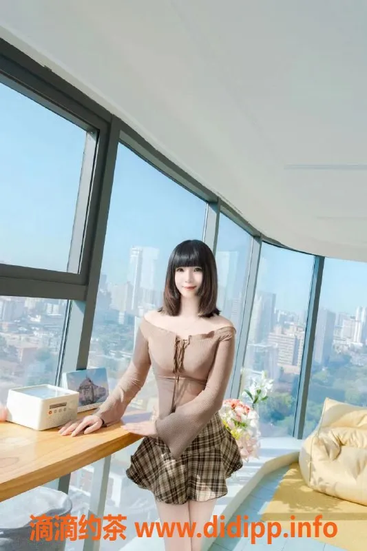 西安楼凤资源信息,八月，400/700元少妇楼凤，热情服务体验