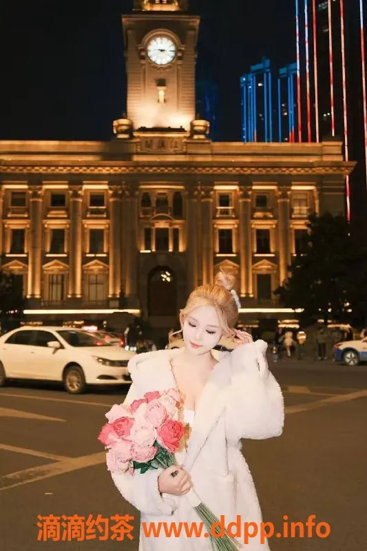 温州楼凤-温州小妮，19岁，160高，88-60，激情服务特惠