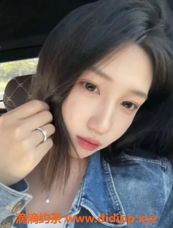 常州楼凤-常州钟楼区甜宝，20岁，165cm，C罩杯，800元起