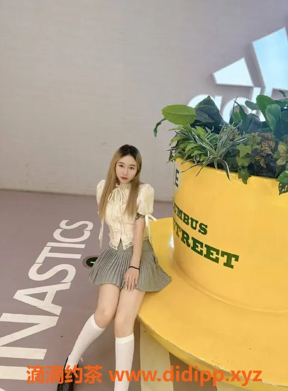 成都楼凤资源信息,20岁林初夏，160cm嫩妹，服务好颜值高