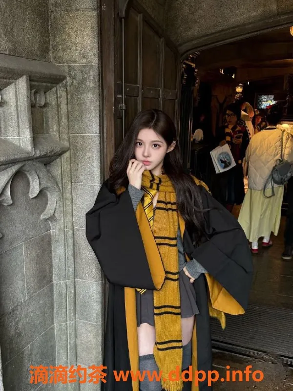 常州楼凤-武进青青，163高92重嫩妹，课费800起