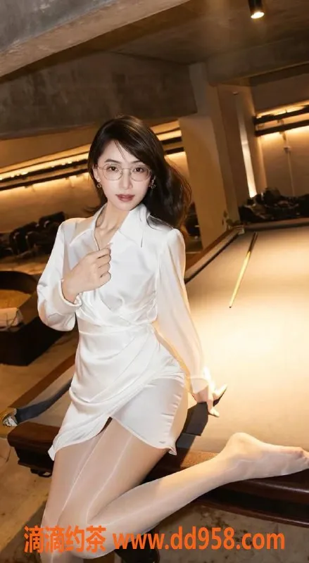 徐州楼凤-连云港麦麦，168cm诱惑小学妹，服务超耐心！