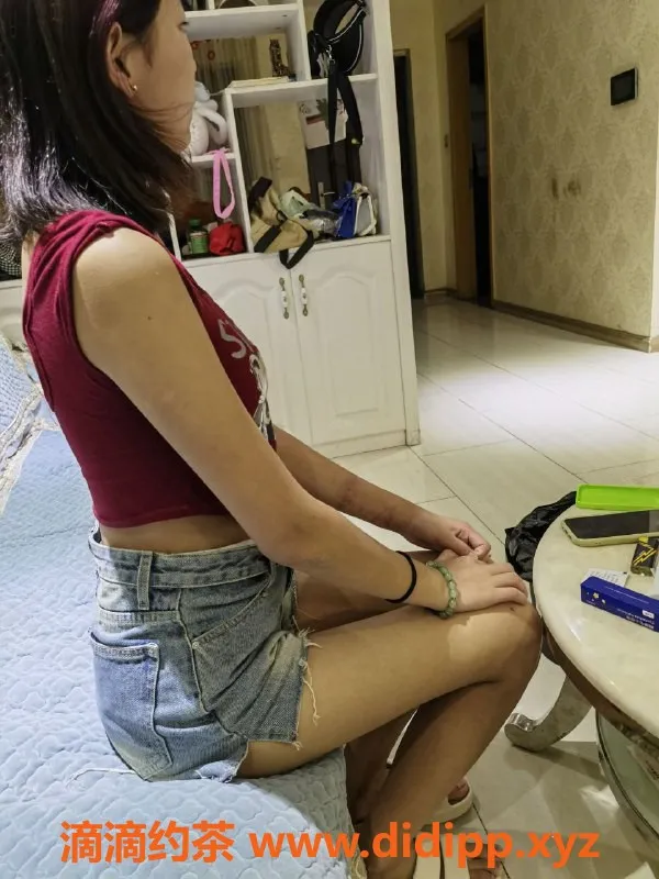 成都上门服务资源信息,成都雯雯，17岁163cm匀称身材，服务超赞