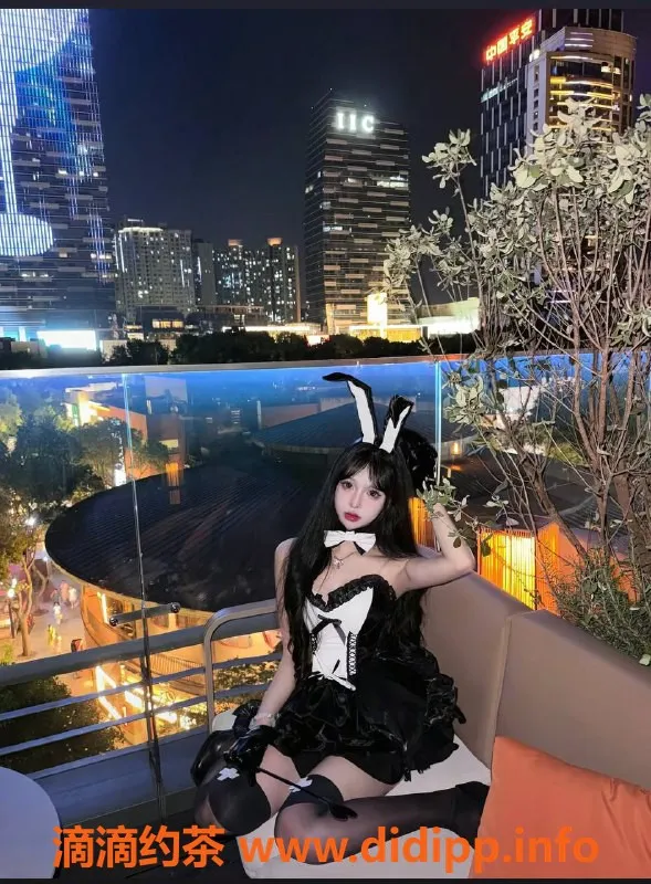 徐州女仆店-徐州蓉儿：170身高95体重，女仆服务超赞