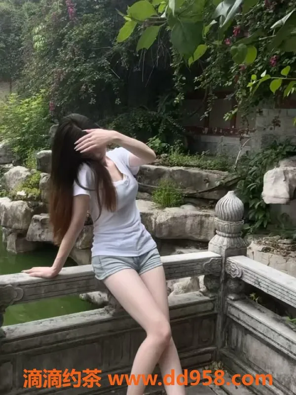 常州楼凤-常州楚楚 160cm, 20岁, 600P高性价比服务