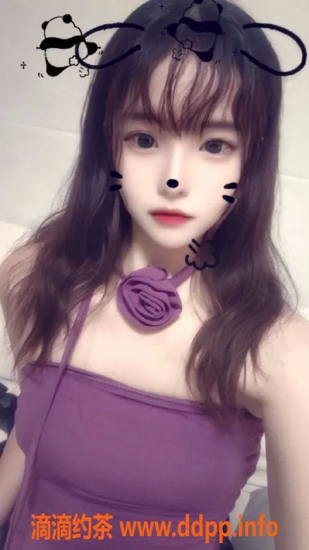 中山楼凤-19岁蜜桃酱，C罩杯，引爆石岐东区热潮