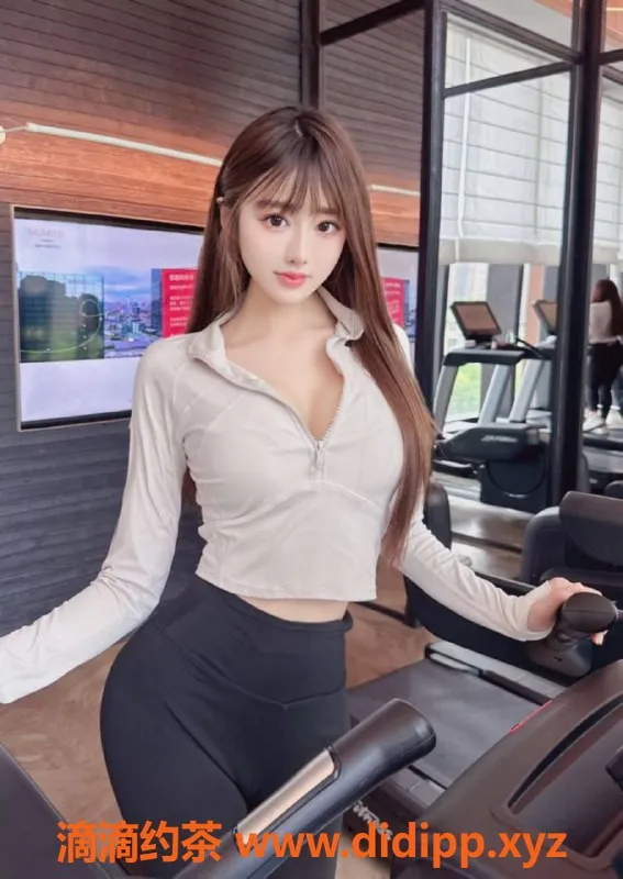 南通楼凤-苏苏 22岁温柔女孩，165cm C+胸围，服务贴心