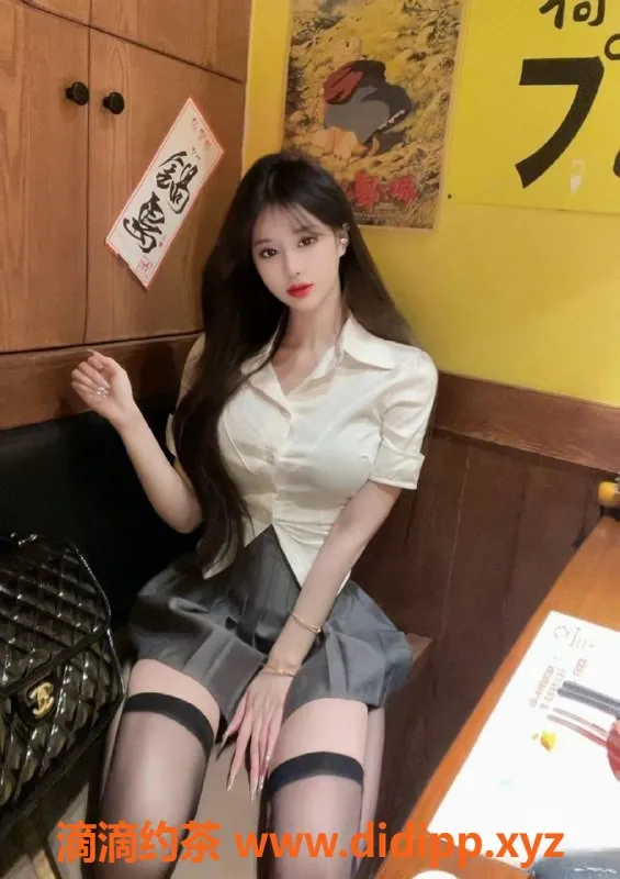 南通楼凤资源信息,23岁鑫鑫，166高D➕能蛇纹，服务超给力！