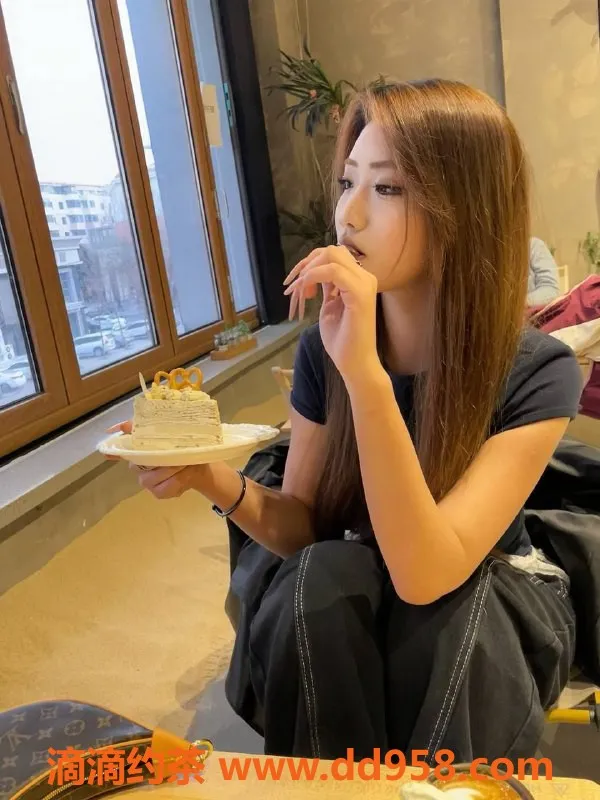 常州楼凤-常州沐沐，20岁身高170，胸围B+，热门服务等你来体验！