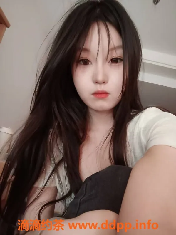 常州楼凤资源信息,常州涵宝宝，21岁，身高168，胸围C