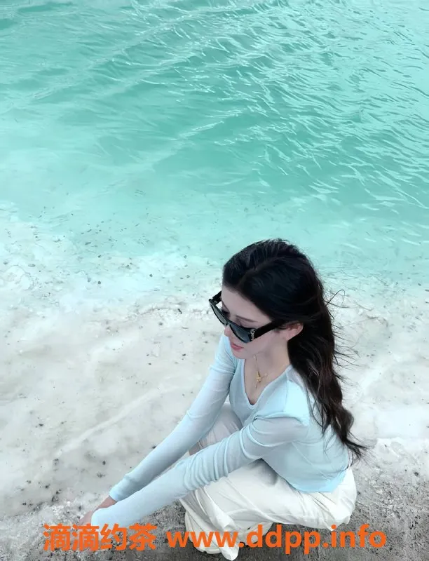 绍兴楼凤-柯桥区瑶瑶，168身高45kg，服务多样更亲密！