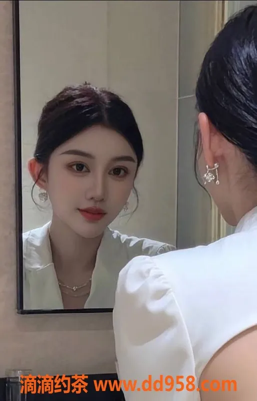 徐州楼凤资源信息,连云港小雪，166高92斤气质美女