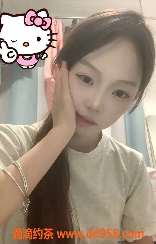 徐州楼凤-徐州奶宝，163高84重，三点无毛服务