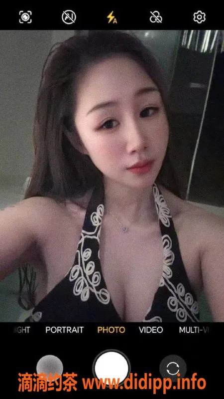 常州楼凤-武进晓月165高D罩杯嫩妹，800元服务