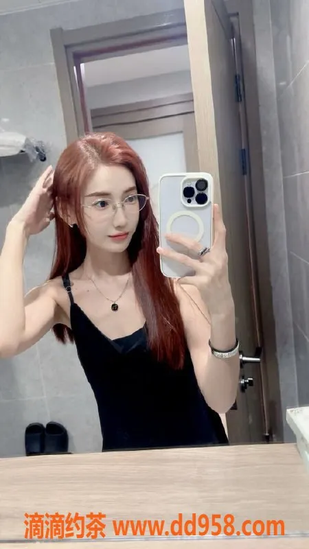 无锡楼凤-无锡葡萄艺名，1000P/1900PP，性感诱惑等你体验！