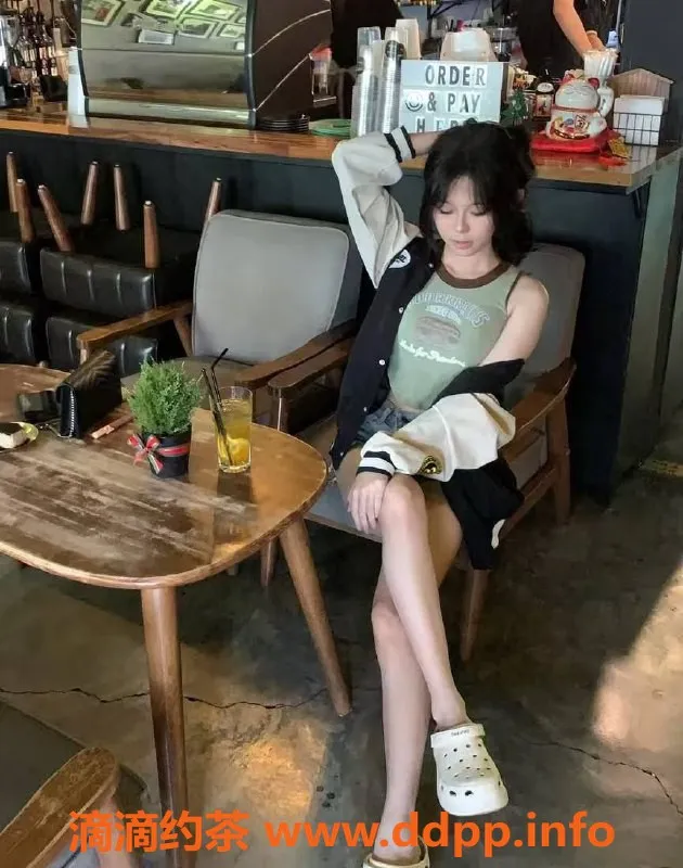 常州楼凤-常州江小雅，20岁，身高162，服务超赞！