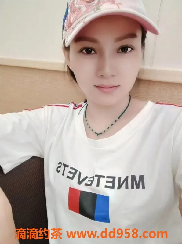 惠州楼凤-惠阳肉肉，27岁，165cm，陪洗推拿400元起