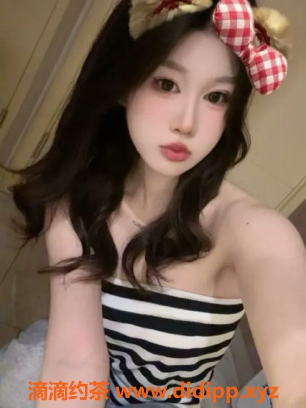 常州楼凤-常州晴晴，21岁，171cm，95斤C罩杯，800元起