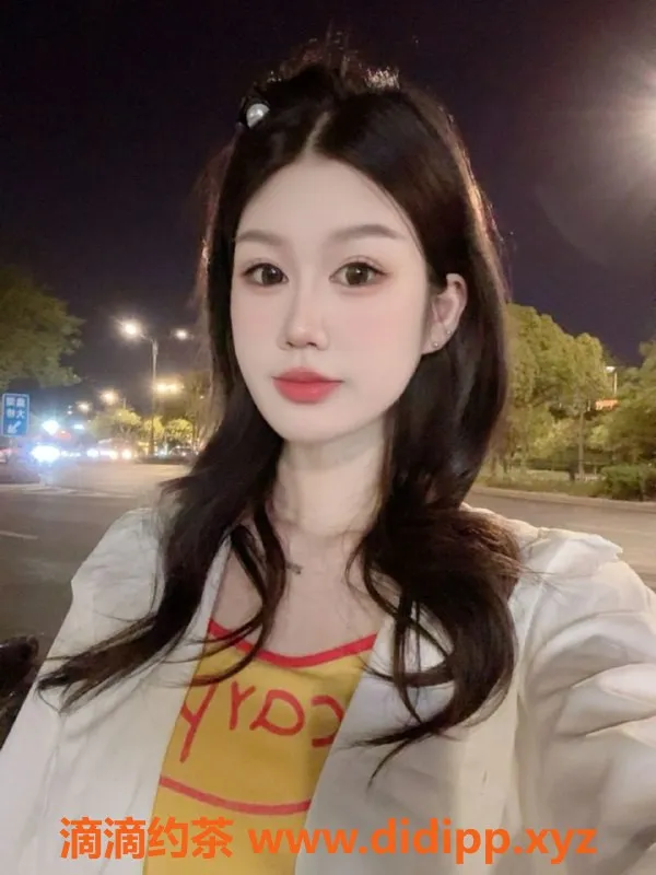 常州楼凤-常州晴晴，21岁，171cm，95斤C罩杯，800元起