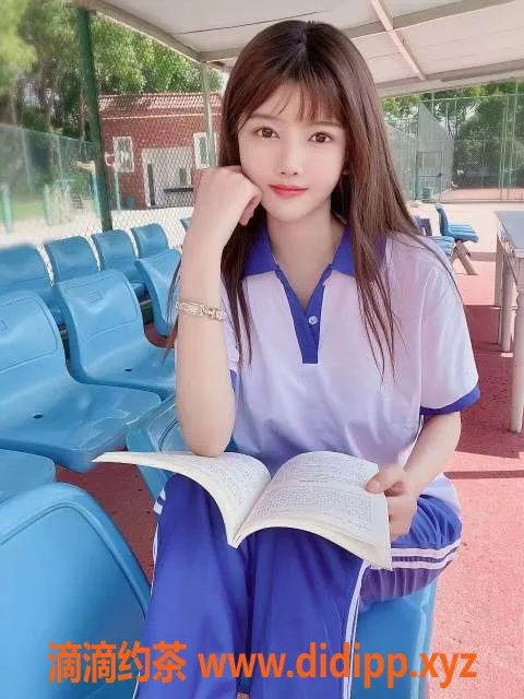 常州楼凤-常州小汐，22岁165cm，胸围C，600元起服务