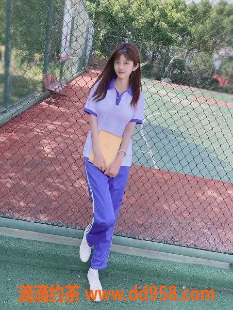 常州楼凤资源信息,常州小汐，22岁165cm，胸围C，600元起服务