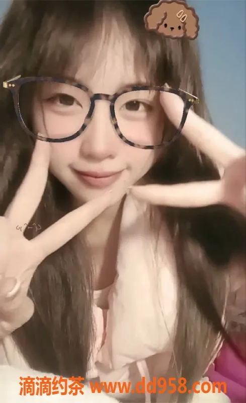 常州楼凤-武进万博嫩妹，166cm肤白，约会只需1000起