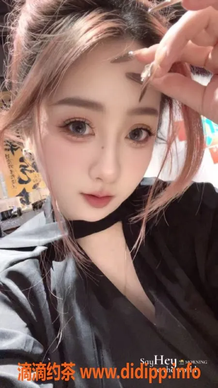 常州楼凤-常州月月：21岁，身高166，胸围B，课费600P