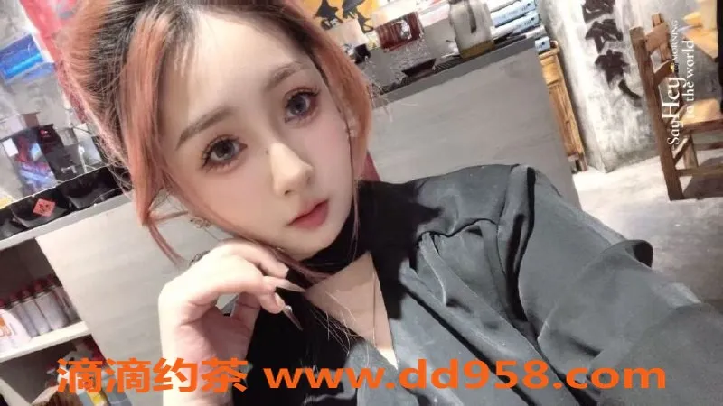 常州楼凤资源信息,常州月月：21岁，身高166，胸围B，课费600P