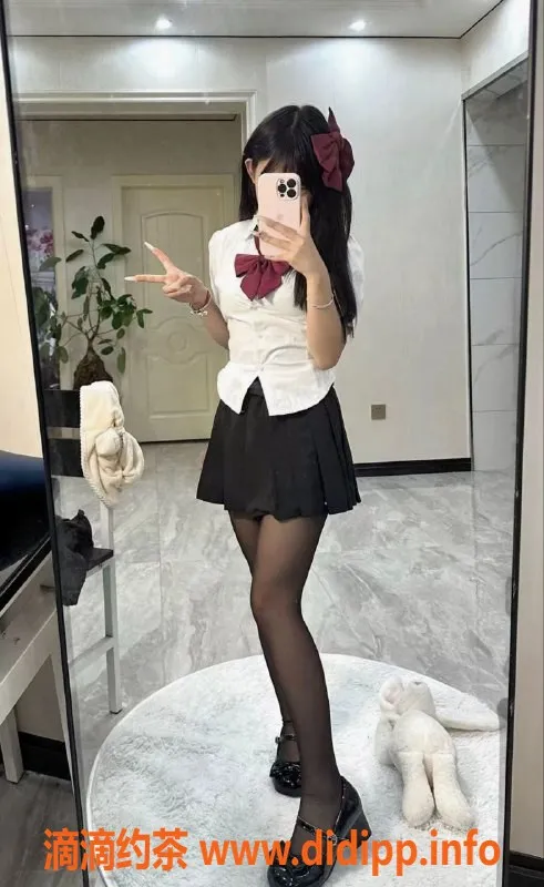 南通楼凤-崇川区小17，嫩妹伴游服务，8p体验！