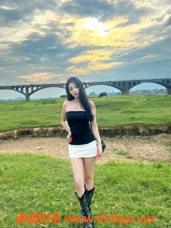 徐州楼凤资源信息,徐州小琴，168厘米94斤，提供全套服务