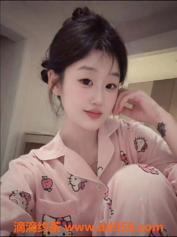 惠州楼凤-惠阳小雨 19岁 164cm 45kg 陪洗服务550元