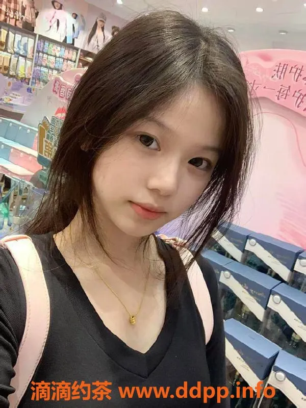 南通楼凤-南通小荣，165cm 98斤 18岁可爱B，服务只需P800