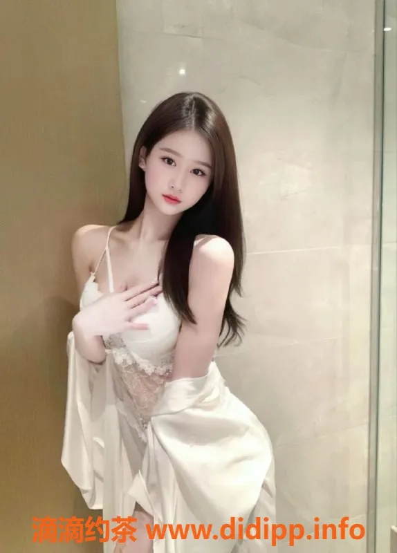 常州楼凤-常州新北区橙橙，24岁165cm C罩杯，600元/次