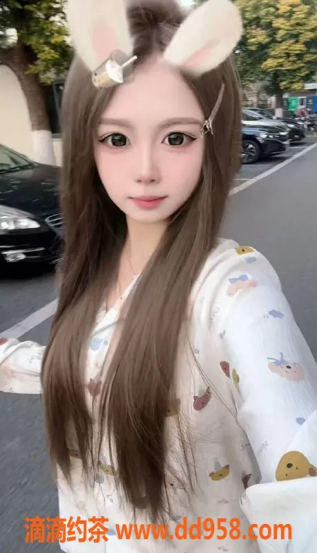 南通楼凤-南通小甜 165cm 88B+ 兼职新鲜脱单体验