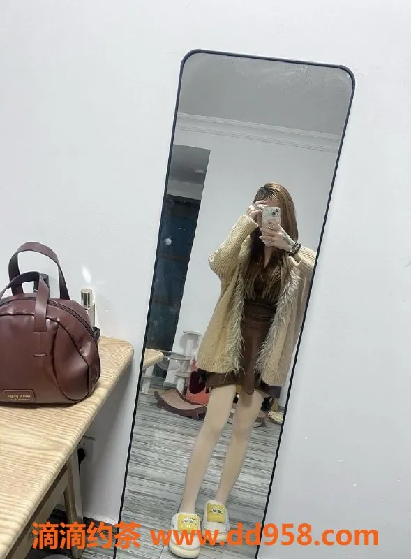 常州楼凤-新北小米，166个头，95斤嫩妹，700元陪浴服务