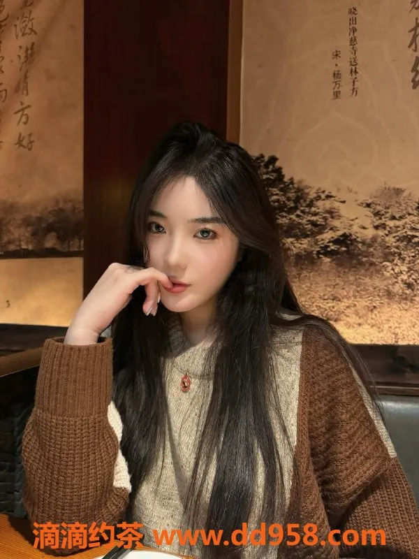 无锡楼凤资源信息,梁溪贞小草，舌吻套餐仅1100元