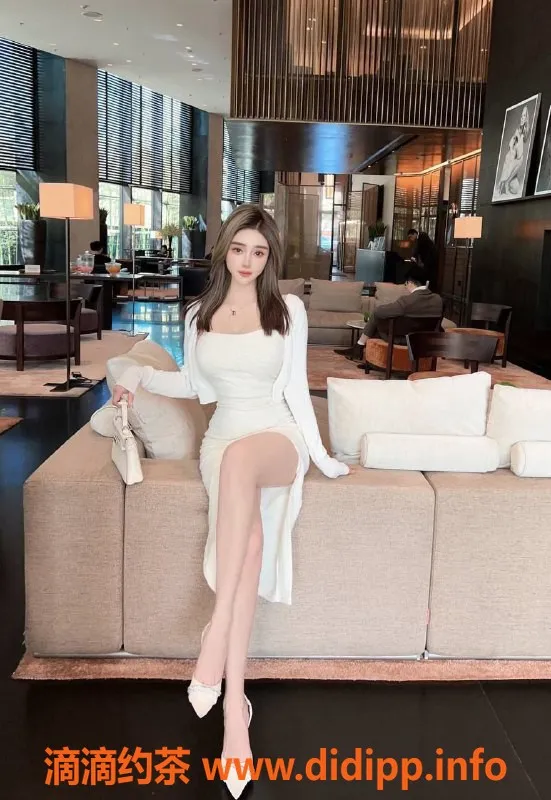 北京楼凤资源信息,朝阳芳菲，26岁天然D，168高身材优雅