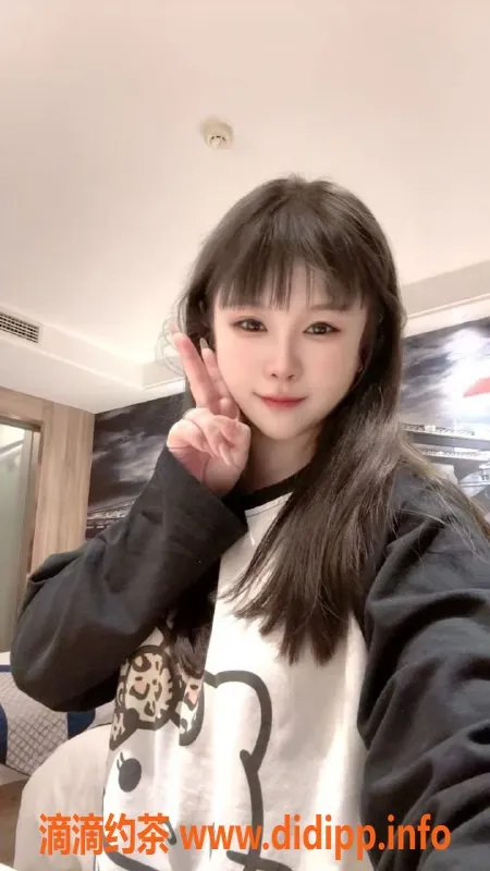 常州楼凤-常州草莓，19岁165cm，90胖B，全新体验即刻来！