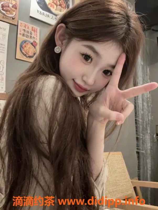 常州楼凤-武进区UU，19岁168cm，108斤C罩杯热情服务