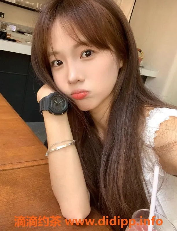 常州楼凤-常州辛涵，19岁C胸，165cm，90斤，经济实惠