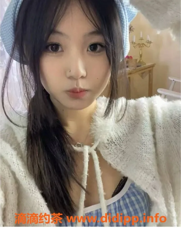 常州楼凤-钟楼嫩妹，163CM C杯，1000元起，陪浴调情服务