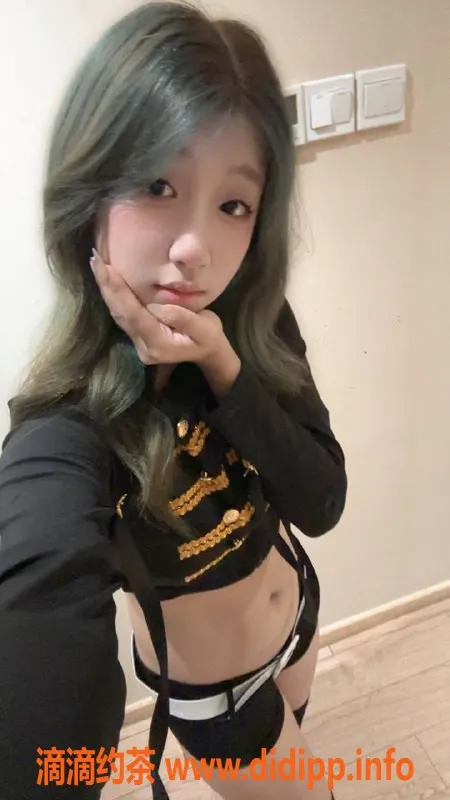 南通楼凤-崇川区小彤🧡，清纯嫩妹，服务多样，6p起