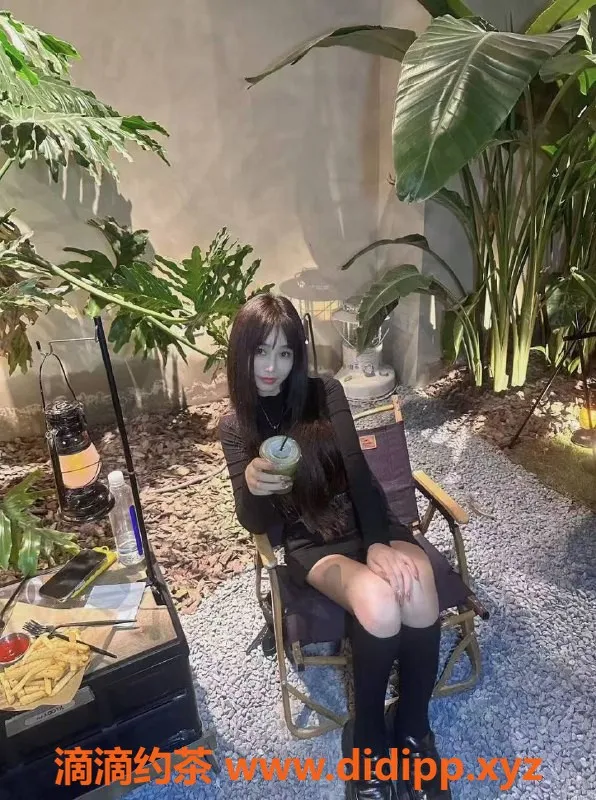 南通楼凤-南通May，165cm 95斤，温柔聊天服务