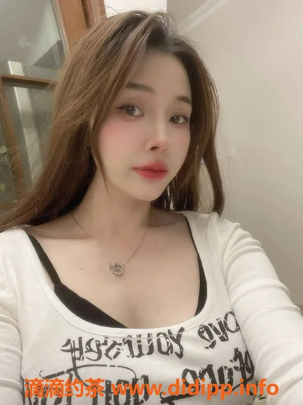 珠海楼凤-南屏七七，温柔服务，身材火辣