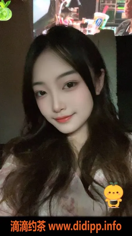 常州楼凤资源信息,常州小艺 22岁 165cm B+ 胸围服务全包