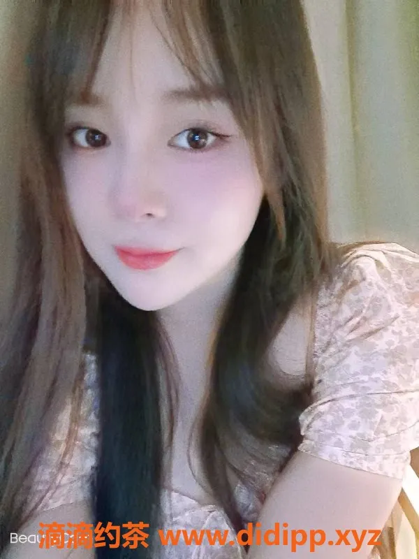 温州楼凤资源信息,温州兔叽，身高165cm，胸围36C，48kg嫩妹等你来体验！